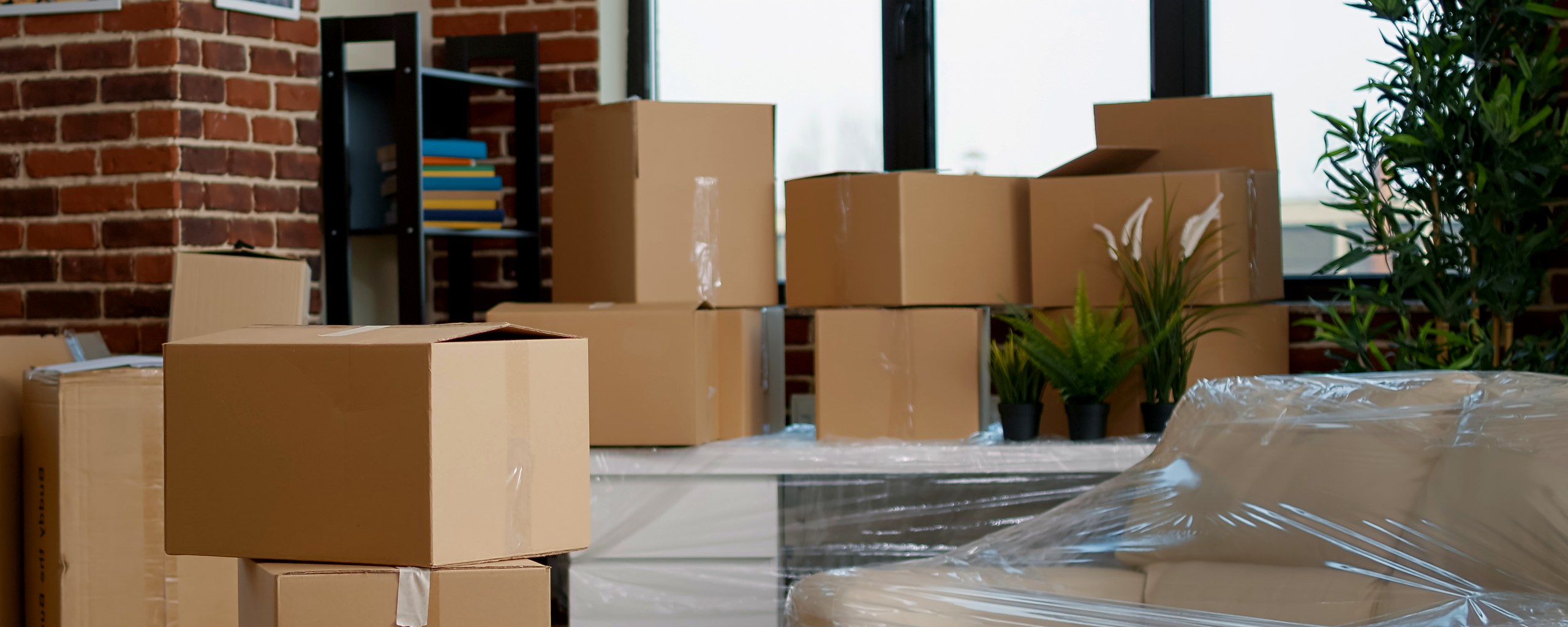 Moving truck and crew serving Henderson, Nevada