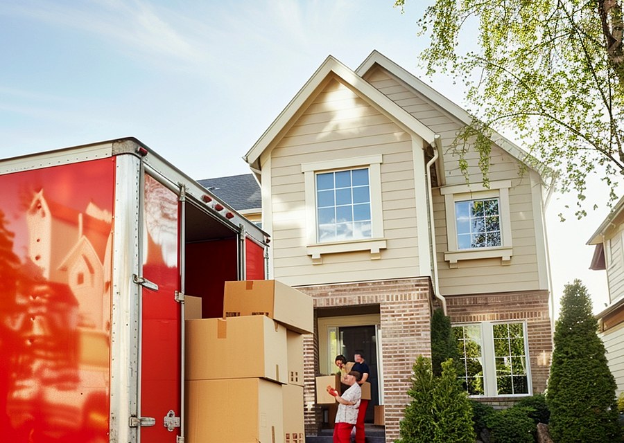Movers loading a truck in Green Bay, Wisconsin